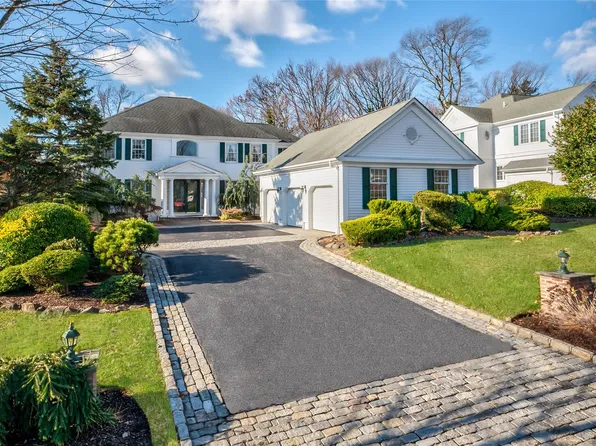 8 Meadow Lane, Manhasset, NY 11030