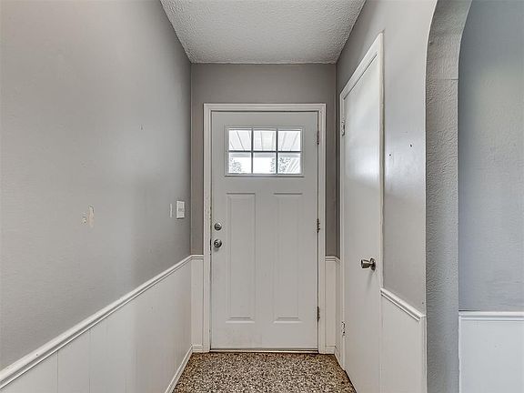 5th image of 4311 N Pottenger Ave