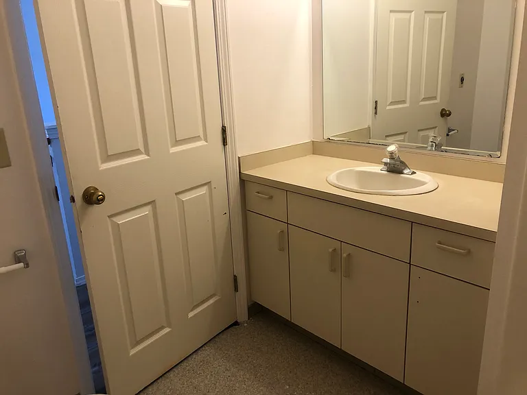 1503 NW Leland Dr #1 — Photo 10