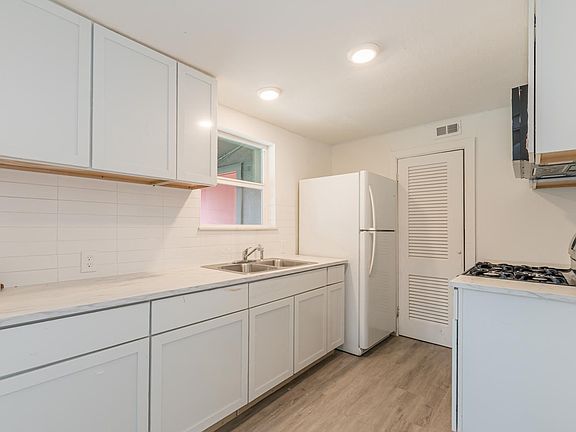 2nd image of 5505 William Holland Ave #B