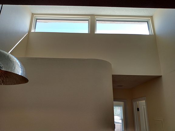 3rd image of 1512 Gold Ave SE APT E