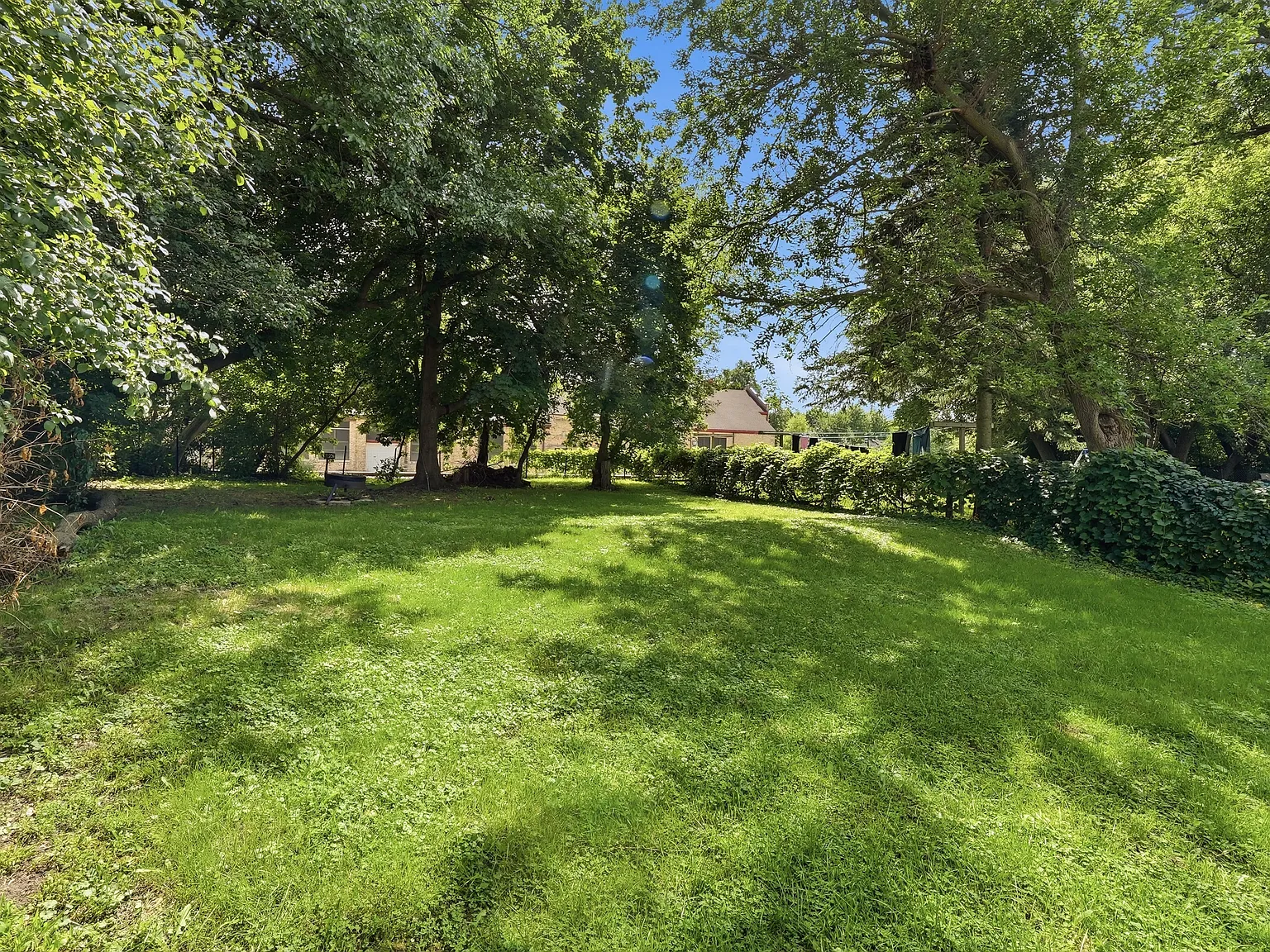 2 bed, 850 sqft, $1,750 — Photo 3