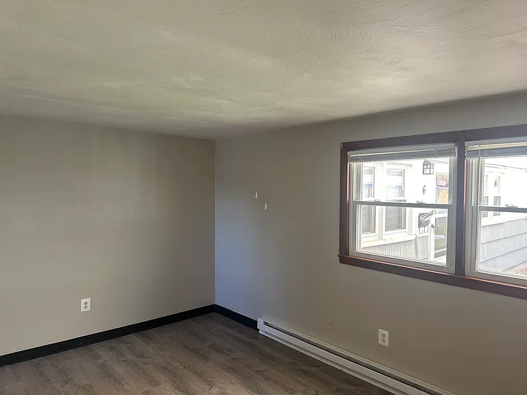 49 North St #5 — Photo 3