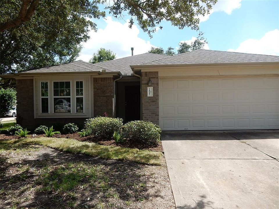 1st image of 14627 Emerald Cypress Ln