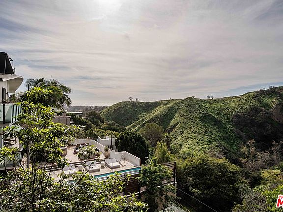 5th image of 1545 Umeo Rd