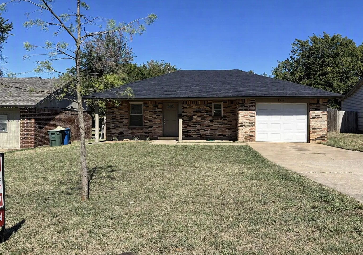 Remodeled 3 bedroom 1 bathroom house in Edmond, OK close to UCO with granite and stainless-steel ... — Photo 1