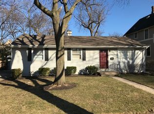 207 N Pine Ave, Arlington Heights, IL
