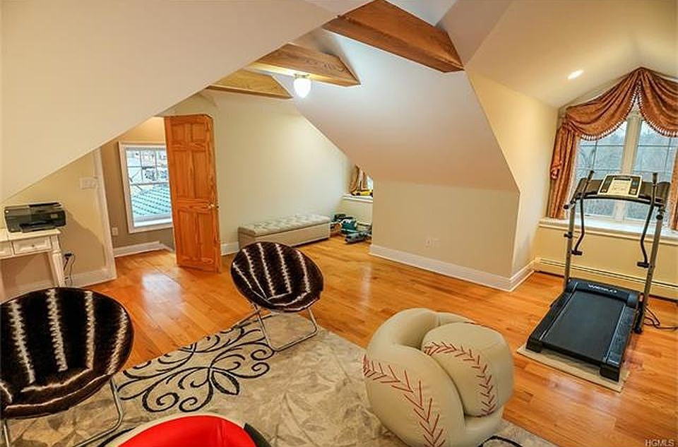 1st image of 37 Lovell St