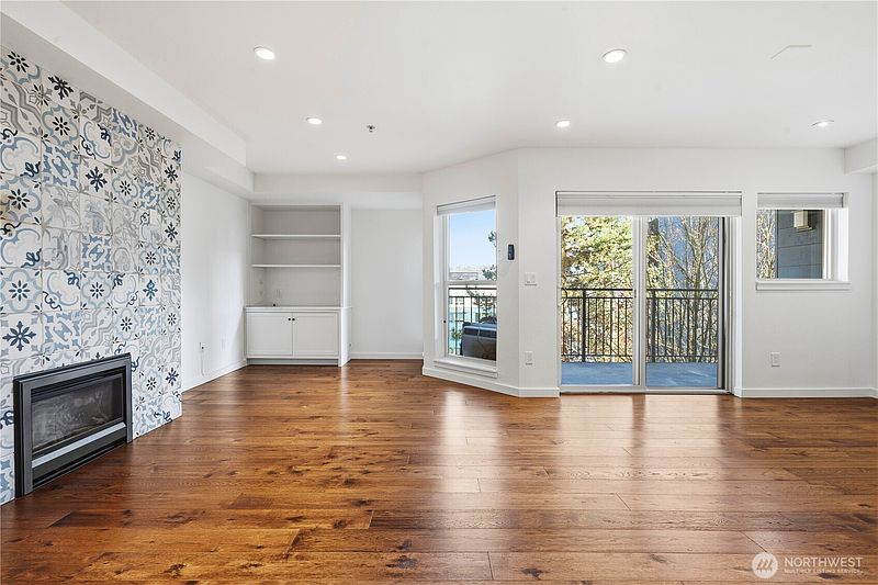 3rd image of 701 Galer St #609