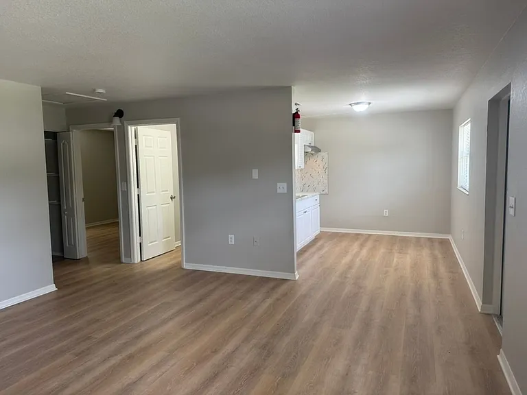 1020 Hagle Park Rd — Photo 6