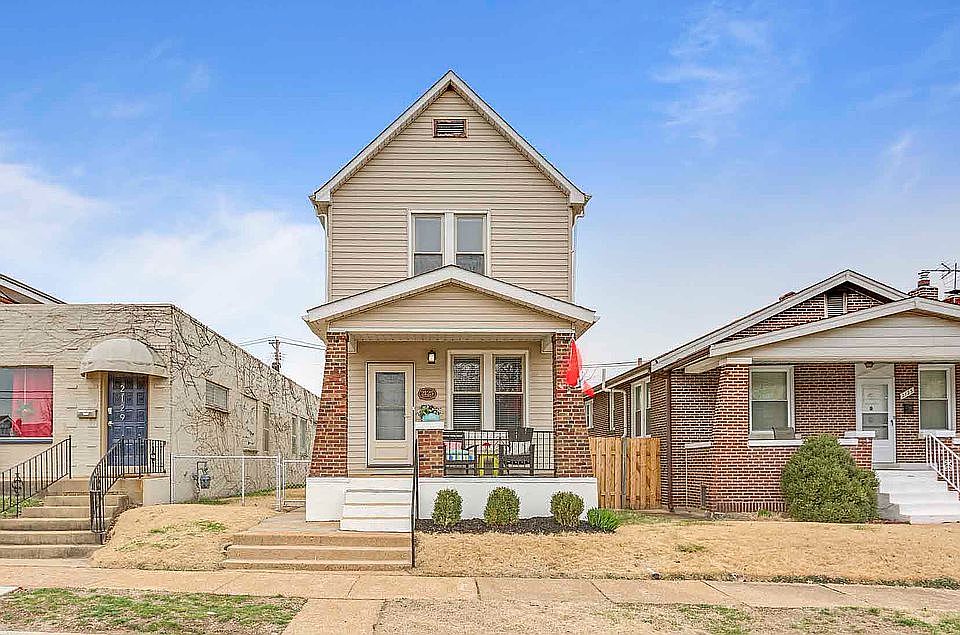 1st image of 2125 Macklind Ave