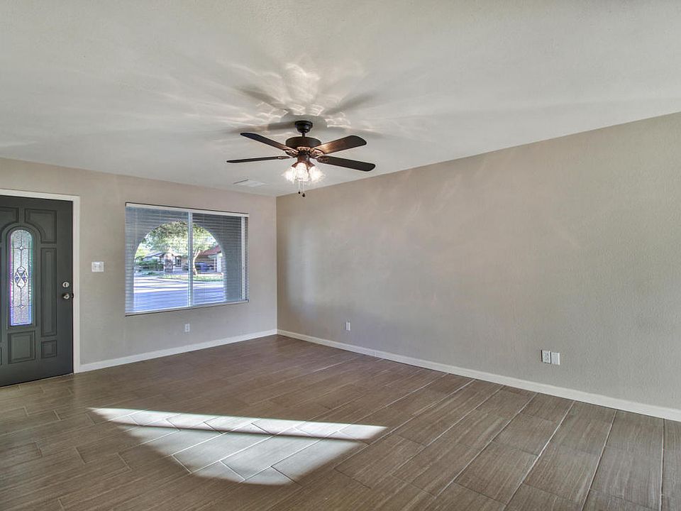 1st image of 2910 S El Dorado
