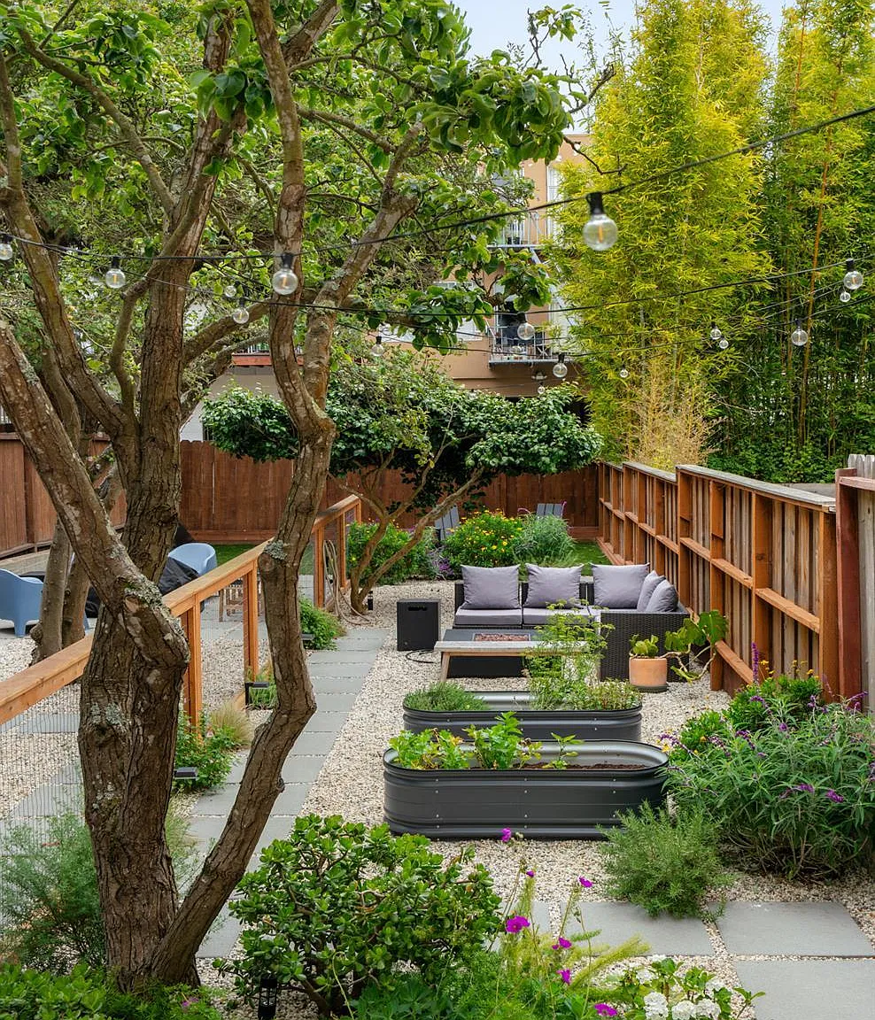 451 8th Ave - Photo 2