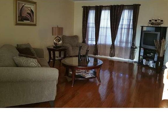 5th image of 252 Auckland Dr
