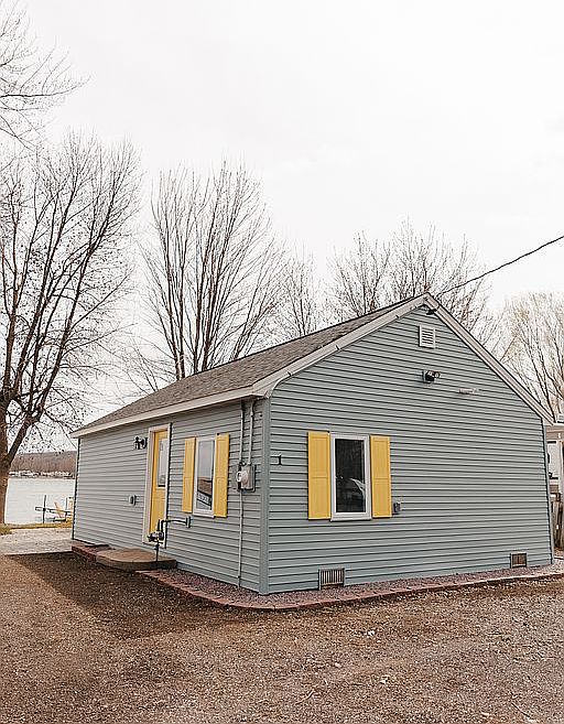 1st image of 106 Sakatah Blvd N