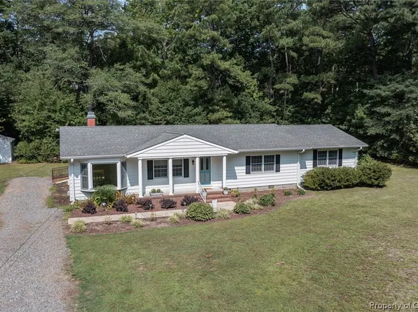 3966 Cedar Bush Rd, Hayes, VA 23072
