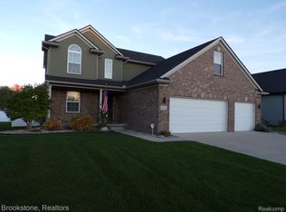 336 White Owl Ln, Dundee, MI