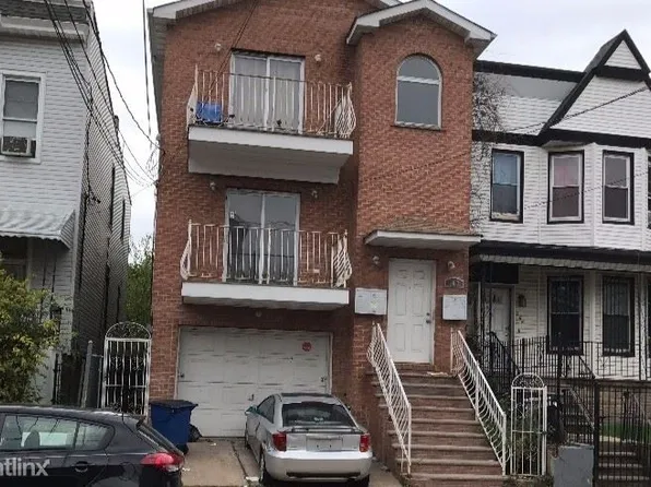 263 Forrest St, Jersey City, NJ 07304