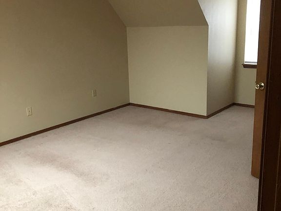 4th image of 501 W 15th St