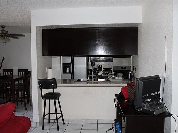 4th image of 10709 Pescador Dr