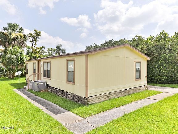 2nd image of 1108 Avenue I
