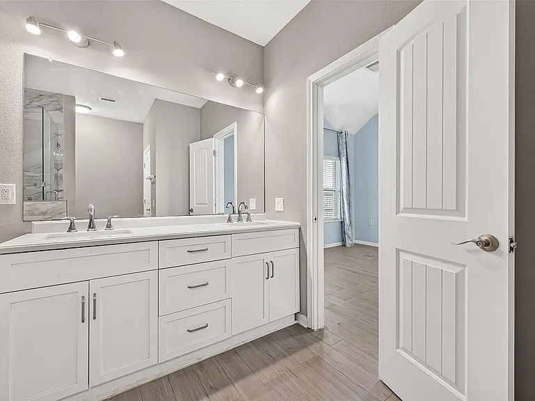24302 Bella Florence Dr — Photo 35