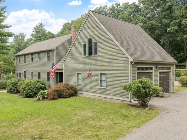 2 Nashoba Trl, Littleton, MA 01460