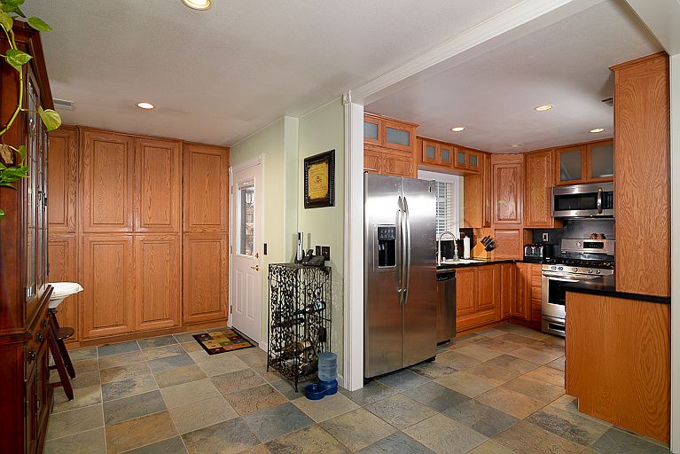 1st image of 3135 Whitewood Dr