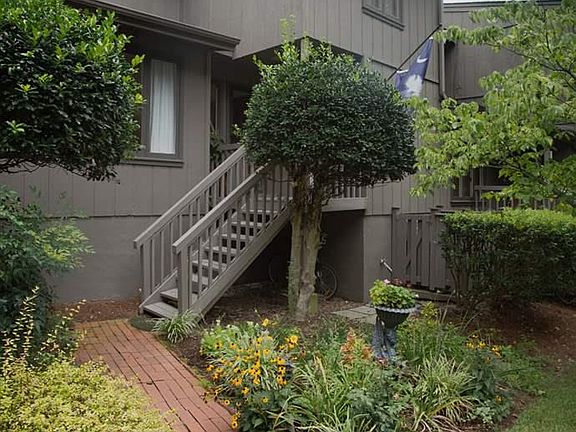 2nd image of 127 Inglewood Way