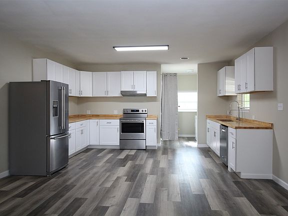 5th image of 231 N 5th Ave