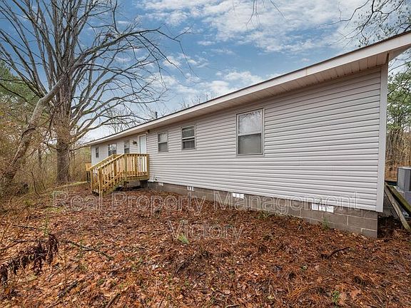 5th image of 340 Chapel Cir