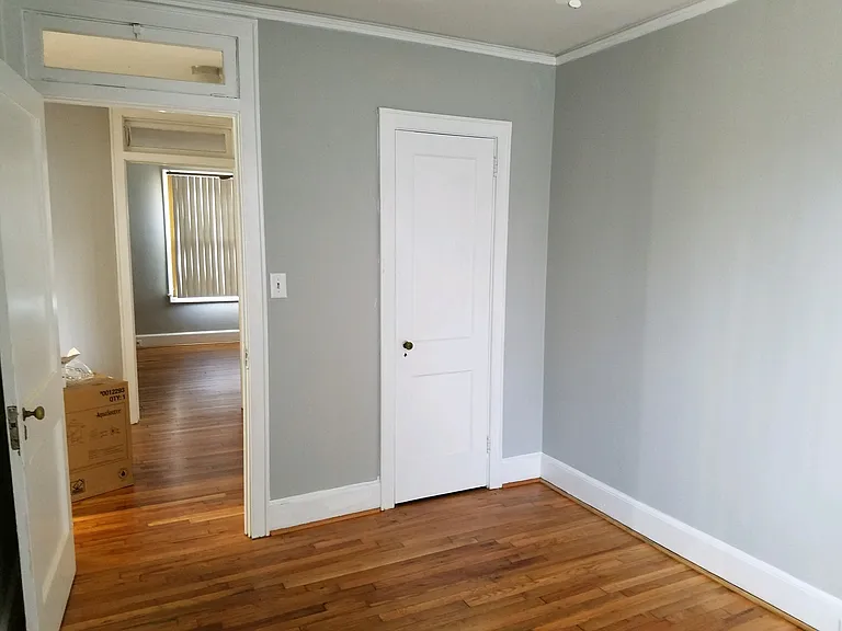 320-322 S Woodrow St — Photo 11