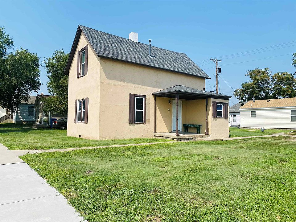 1st image of 333 E 11th St