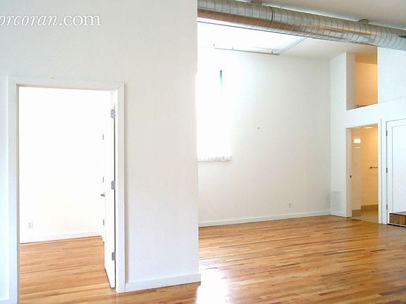 3rd image of 105 Lexington Ave APT 1G