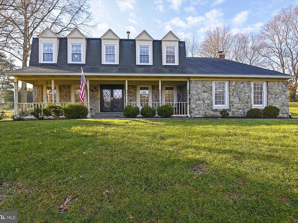 1st image of 1347 Carpers Farm Way