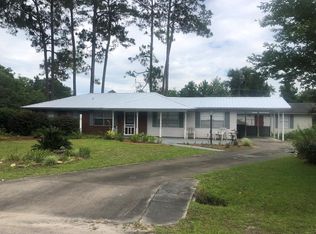 127 Pinebloom Dr, Jesup, GA 31545