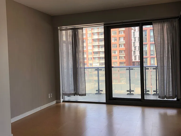 390 Cherry St #504 — Photo 4