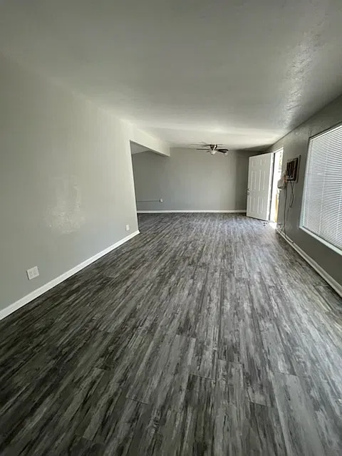 3 bed, 1100 sqft, $1,600 — Photo 2
