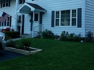 4 Mountaindale Ct, Altamont, NY 12009