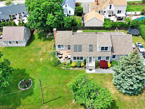 5th image of 25 Cedar Pl