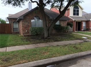 1341 Maplewood Dr, Lewisville, TX 75067