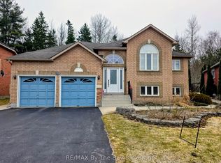 10 Cherry Sands Cres, Wasaga Beach, ON L9Z 1P5
