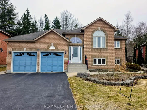 10 Cherry Sands Cres, Wasaga Beach, ON L9Z 1P5