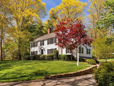 81 Hampshire Rd, Wellesley, MA, 02481