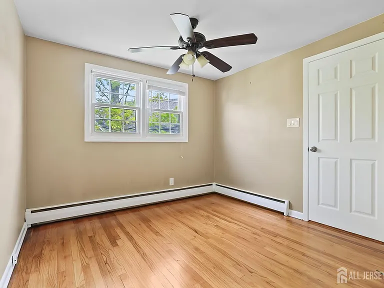 445 W Smith St #2 — Photo 3