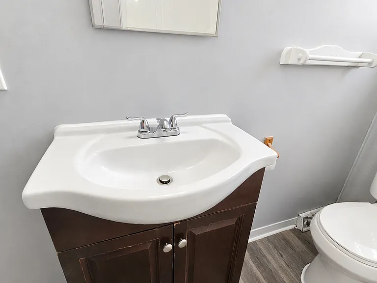 24641 Beverly St — Photo 7