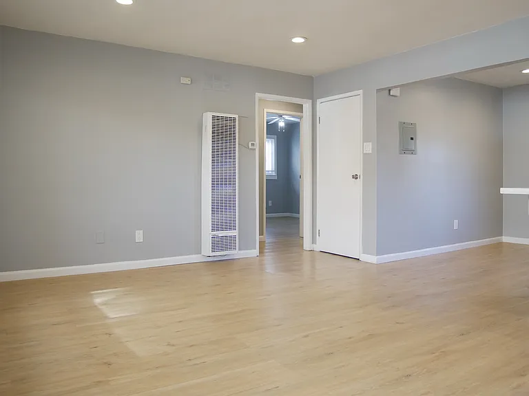 1109 Parker St #4 — Photo 11
