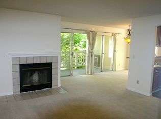 2595 Oak Rd APT B, Walnut Creek, CA 94597