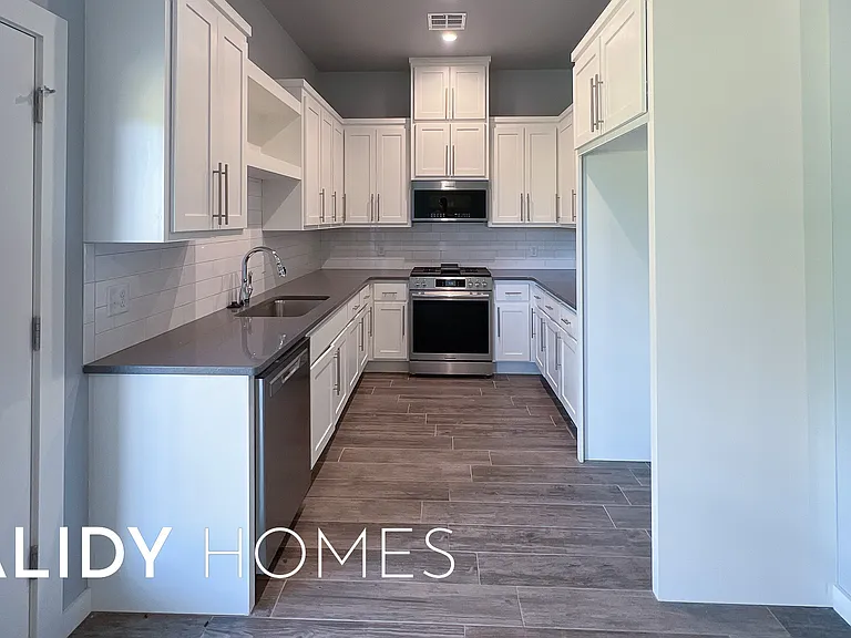 412 Remington Ave — Photo 19