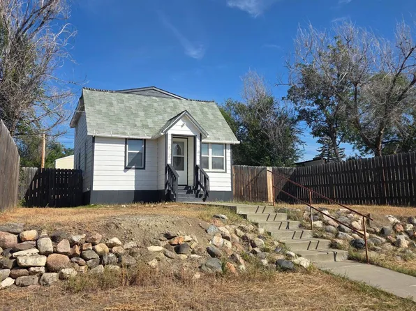 412 Eureka St, Wolf Point, MT 59201